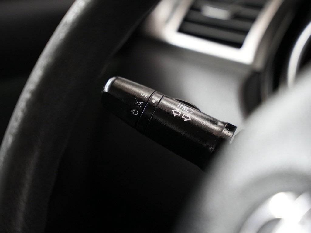 Used 2012 Nissan Versa 1.8 S image 12