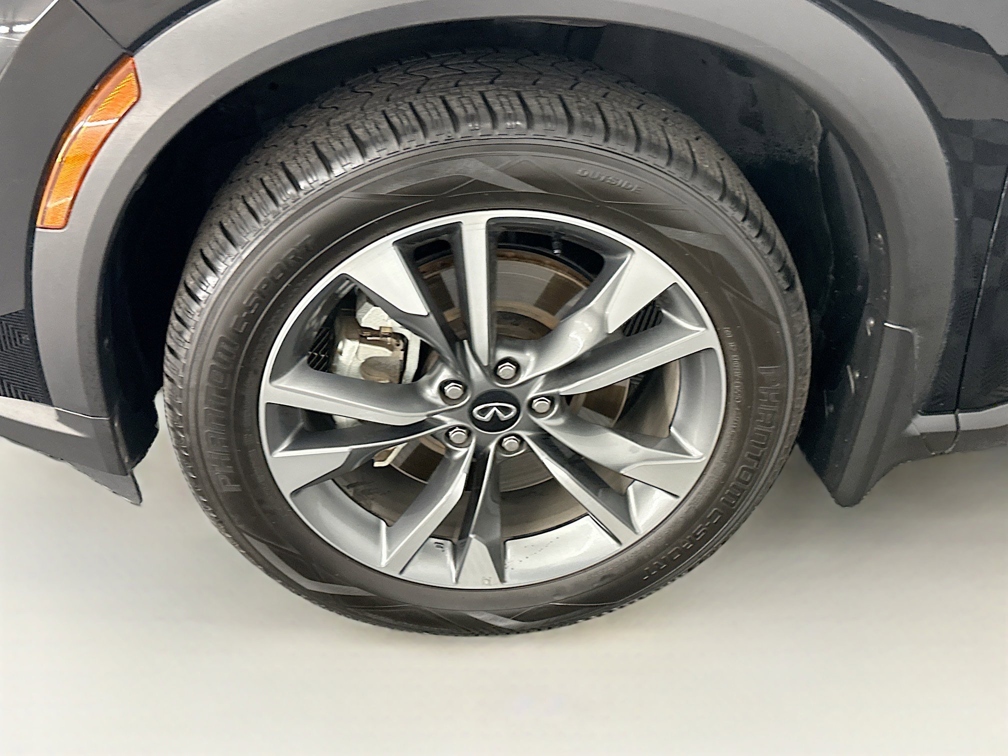 Used 2023 INFINITI QX60 Luxe w/ Performance Audio Package AWD/4WD image 11