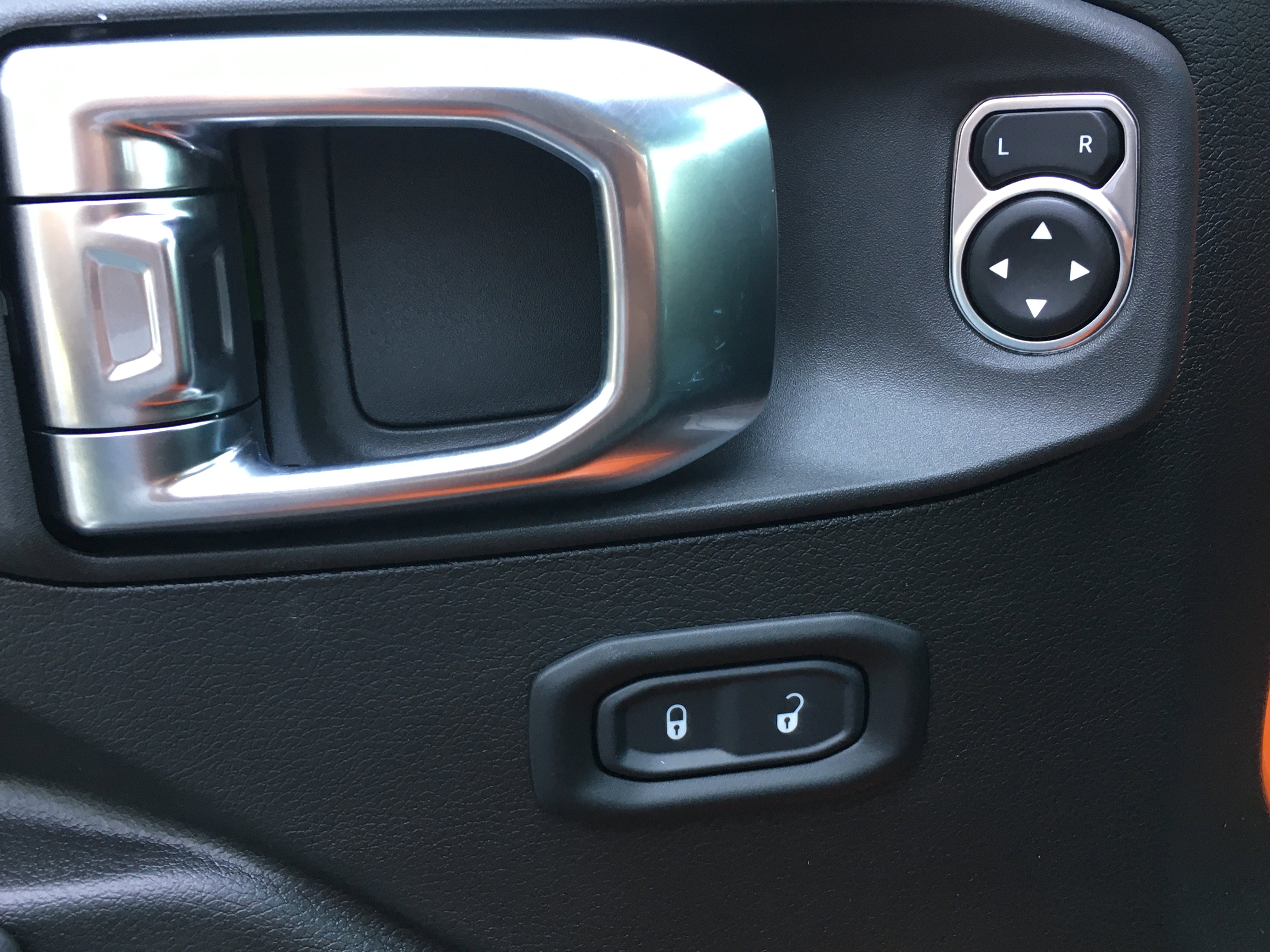 New 2025 Jeep Wrangler Sport S image 10