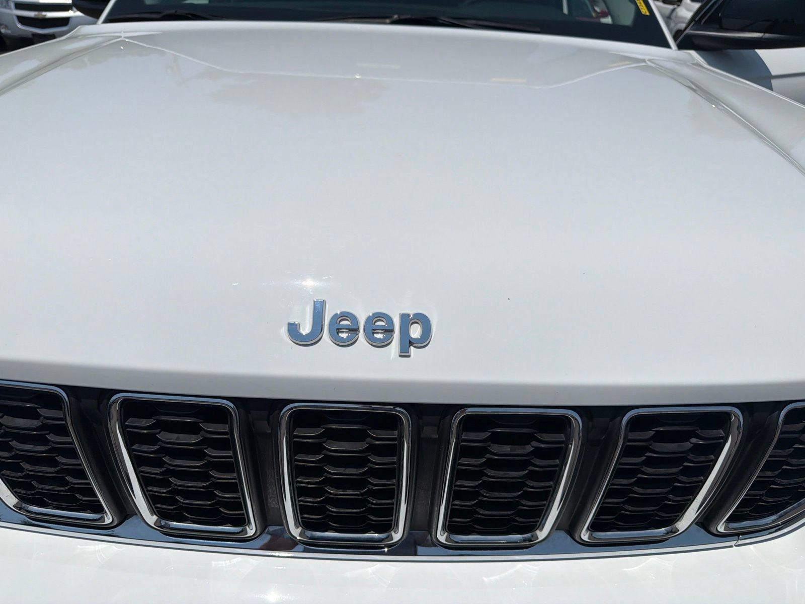Used 2023 Jeep Grand Cherokee L Laredo AWD/4WD image 31