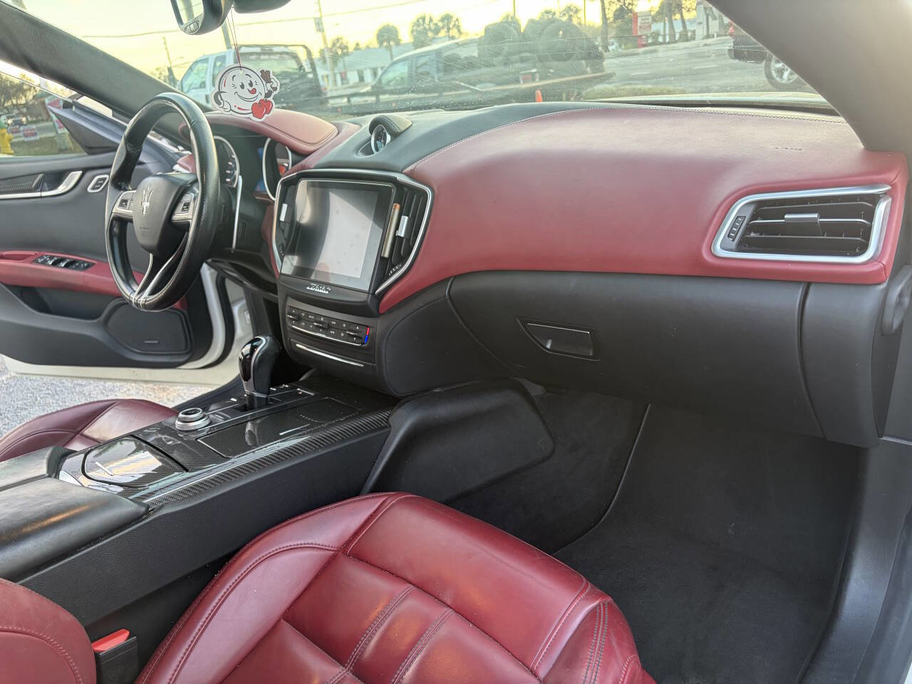 Used 2018 Maserati Ghibli GranSport image 9