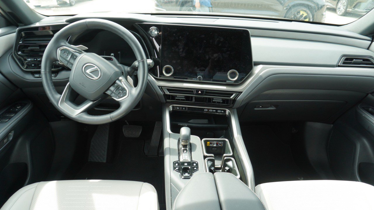 Certified 2026 Lexus TX 350 AWD w/ Technology Package image 16