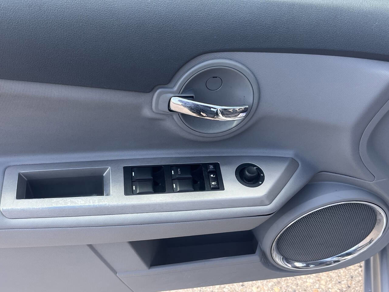 Used 2008 Dodge Avenger SXT w/ Sport Appearance Group image 19