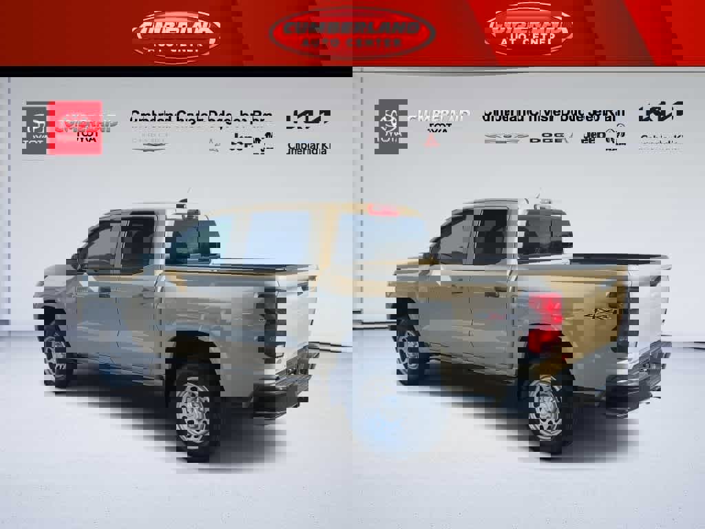 Used 2023 Chevrolet Colorado W/T image 6