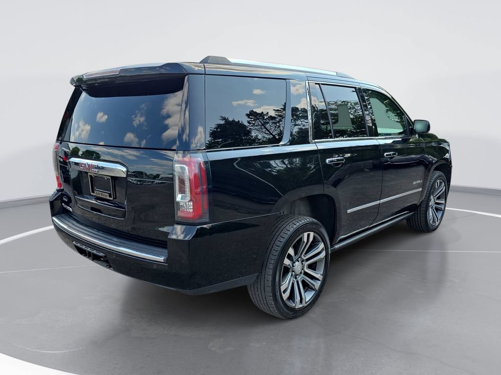 Used 2020 GMC Yukon Denali w/ Denali Premium Package AWD/4WD image 3