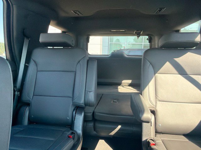 Used 2023 Chevrolet Tahoe Z71 w/ Luxury Package AWD/4WD image 16