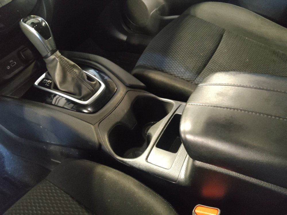 Used 2020 Nissan Rogue Sport S FWD image 26