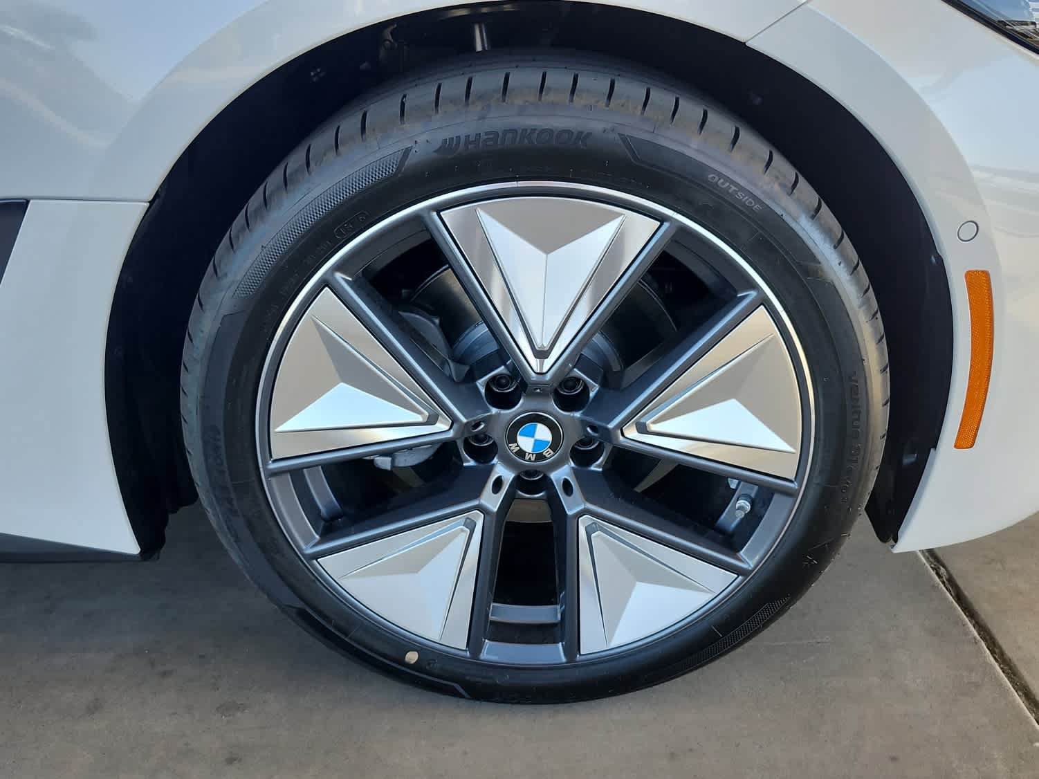 New 2026 BMW i4 eDrive40 w/ Premium Package RWD image 8
