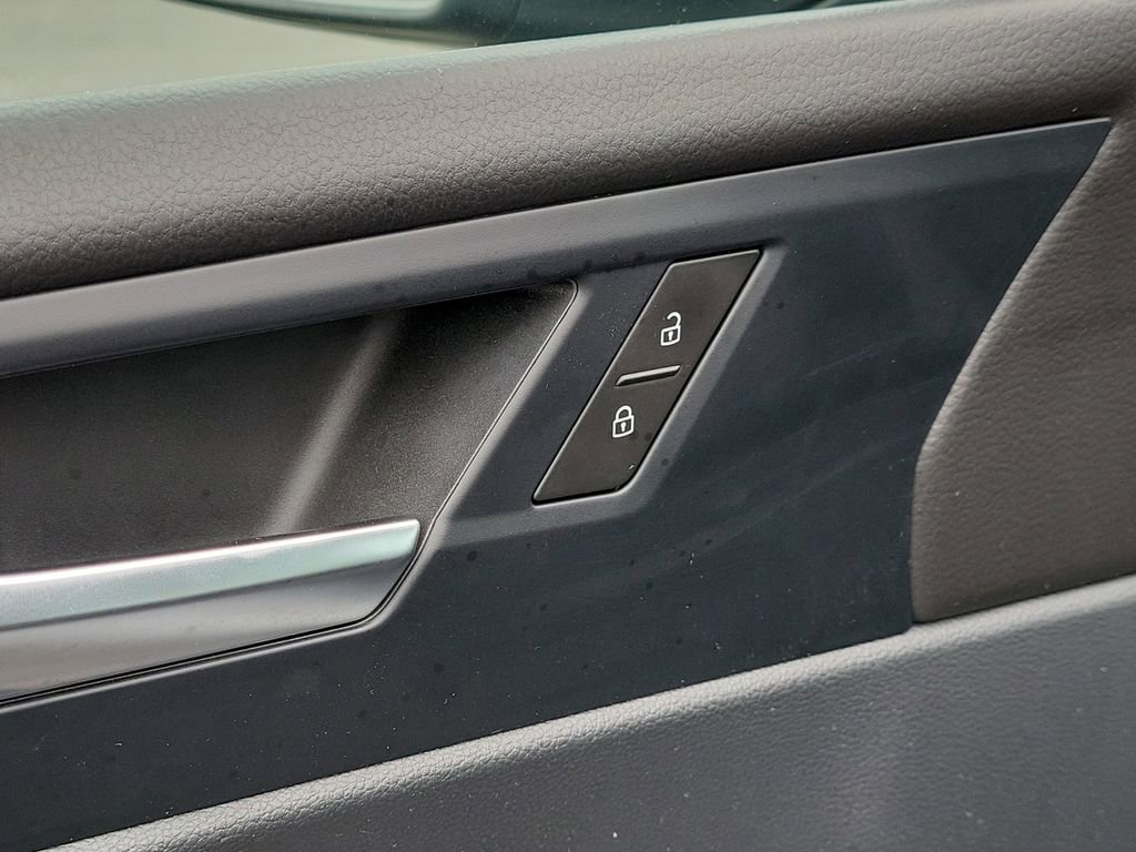 Used 2024 Volkswagen Jetta Sport image 16