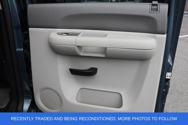 Used 2011 Chevrolet Silverado 3500 W/T AWD/4WD image 23
