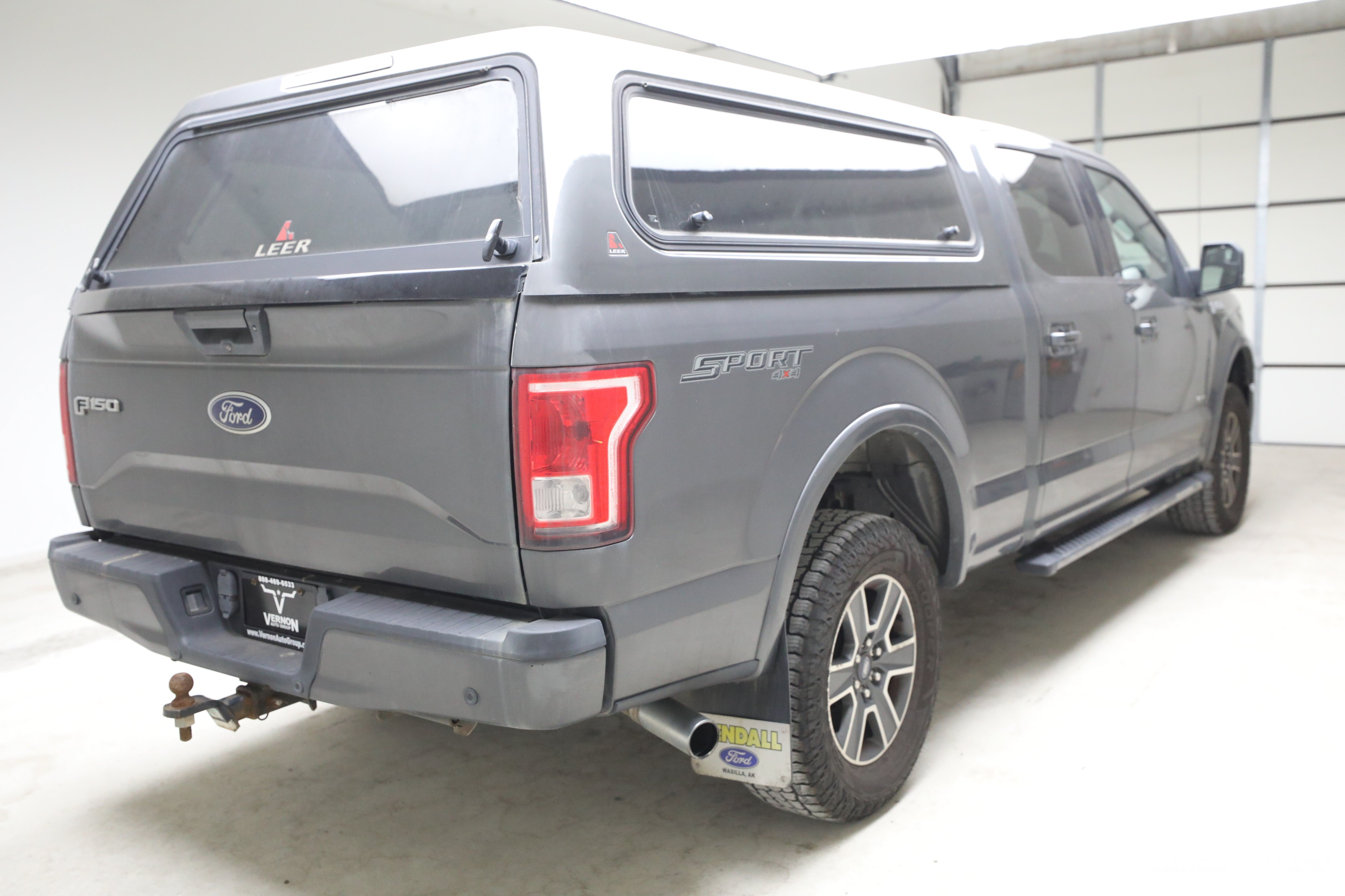 Used 2016 Ford F150 XLT w/ Equipment Group 302A Luxury AWD/4WD image 4