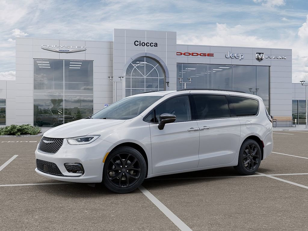 New 2026 Chrysler Pacifica Limited w/ S Appearance Package image 3