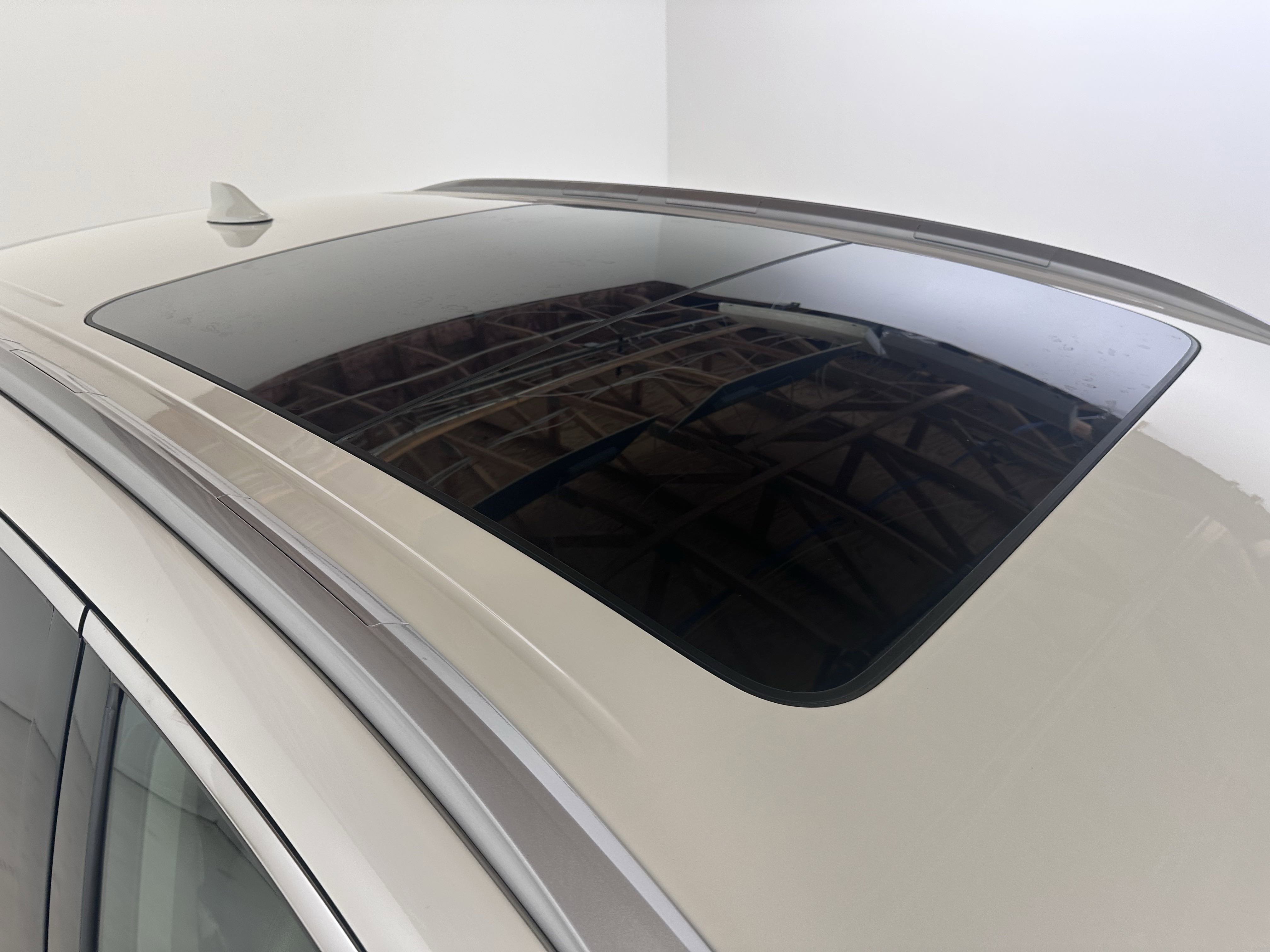 Used 2018 Nissan Murano Platinum image 16
