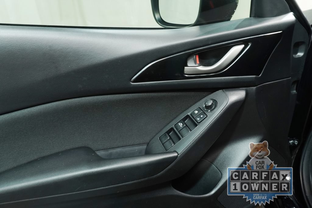 Used 2015 MAZDA MAZDA3 i Touring w/ Technology Package FWD image 21