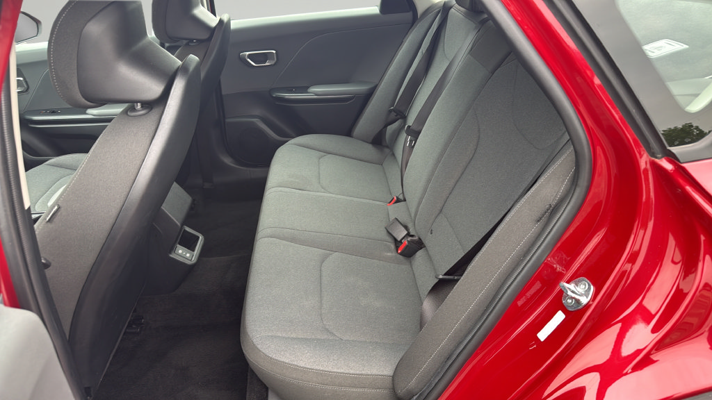 Used 2025 Kia K4 FWD image 29