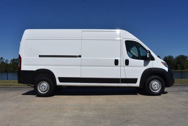 Used 2025 RAM ProMaster 2500 w/ Convenience Group FWD image 3