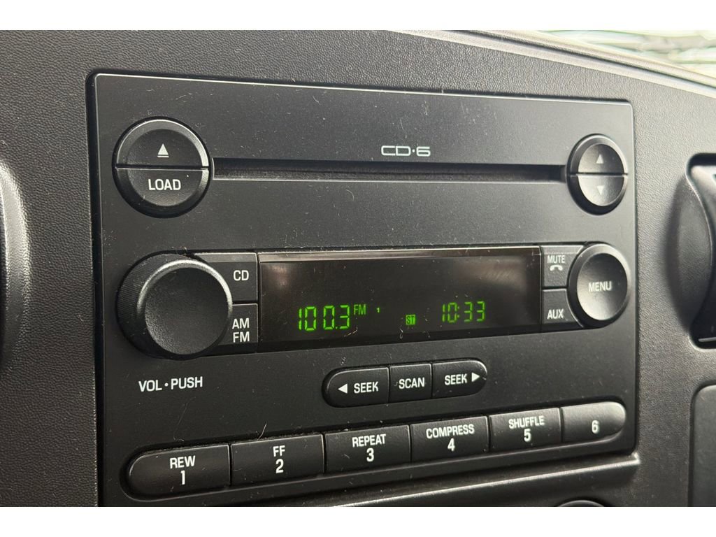 Used 2006 Ford F350 Lariat image 19