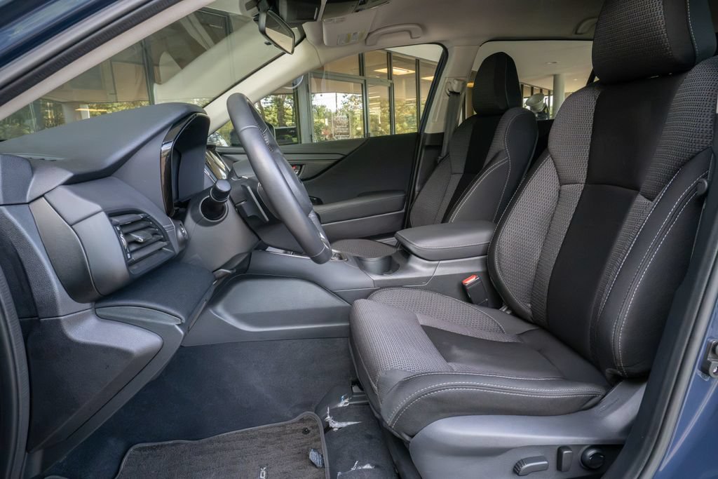 Certified 2025 Subaru Outback Premium AWD/4WD image 8