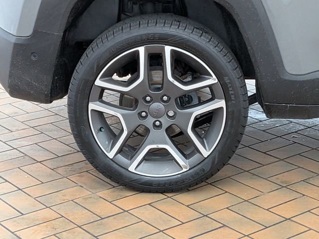 Used 2020 Jeep Renegade Limited w/ Advanced Technology Group image 9