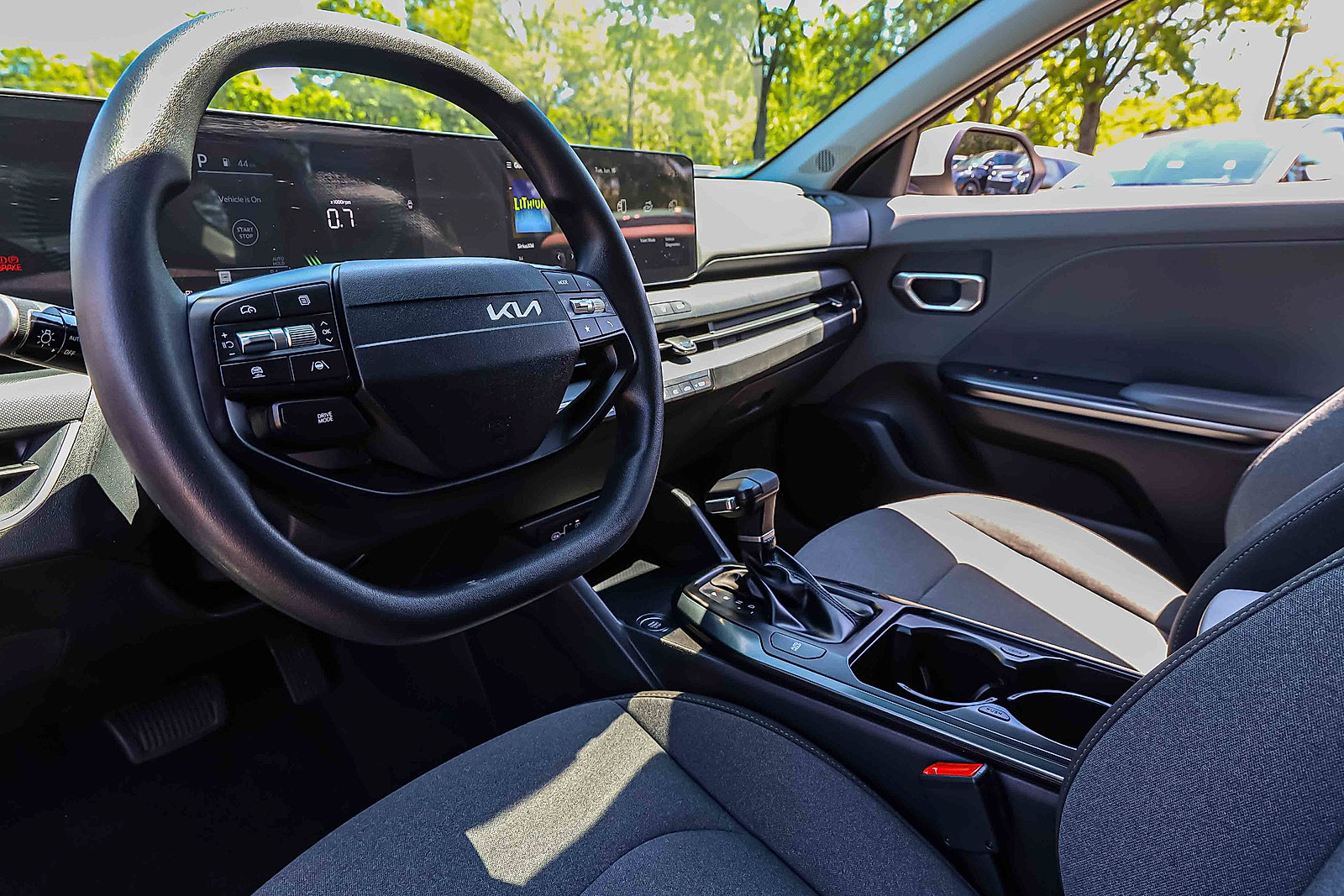 Certified 2025 Kia K4 FWD image 7