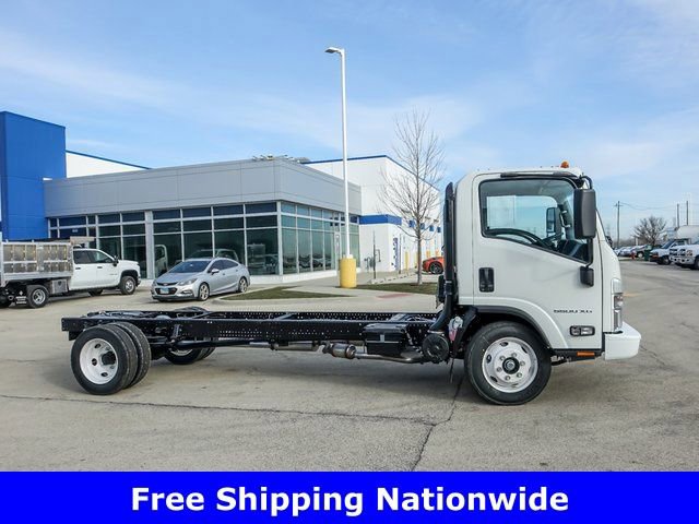 New 2025 Chevrolet Low Cab Forward 5500XG image 2