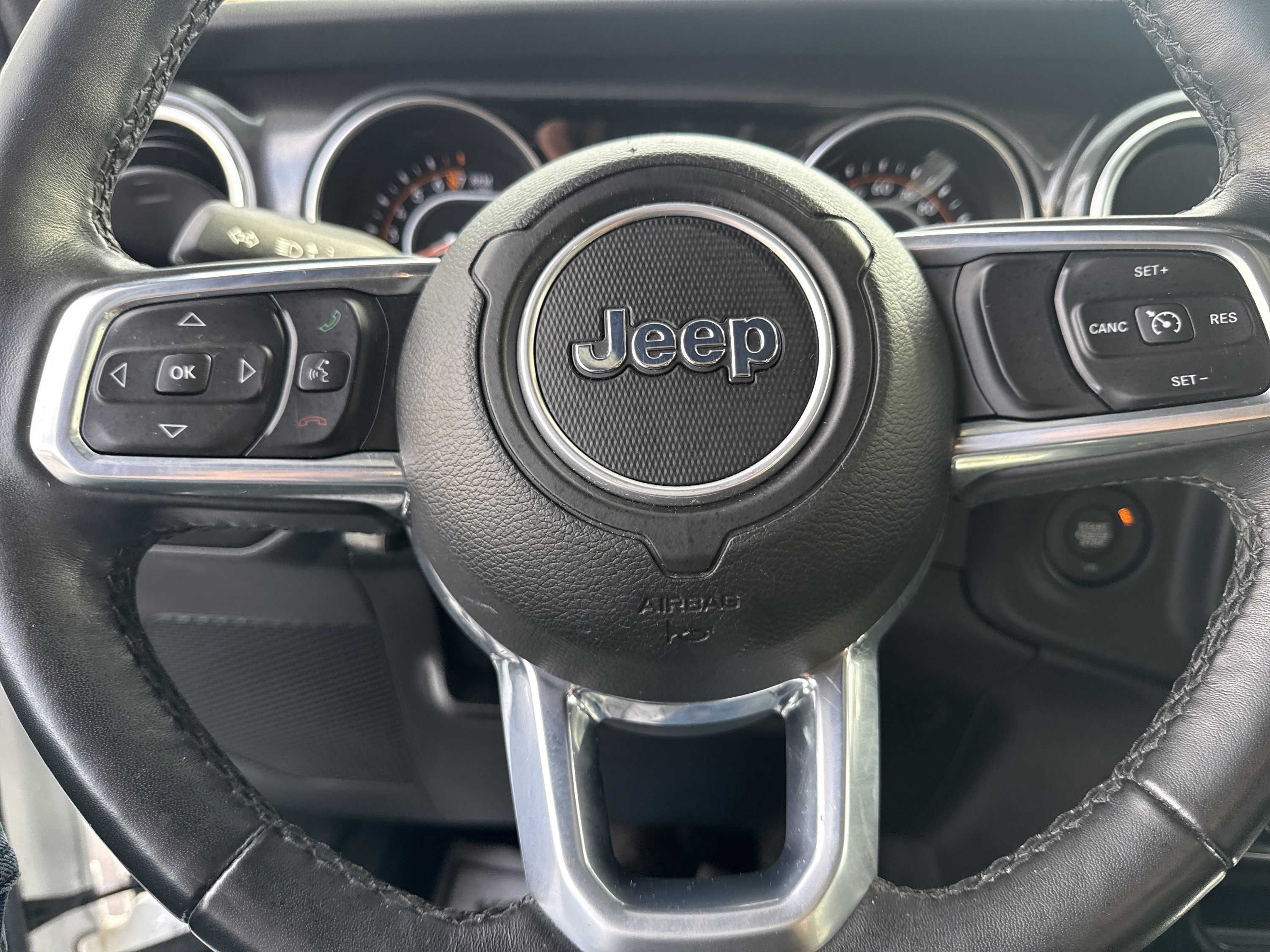 Used 2021 Jeep Wrangler Unlimited Sahara AWD/4WD image 25