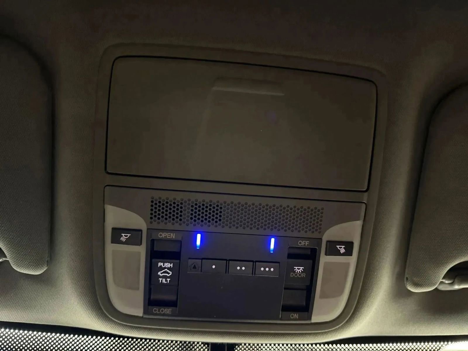 Used 2015 Acura TLX image 34