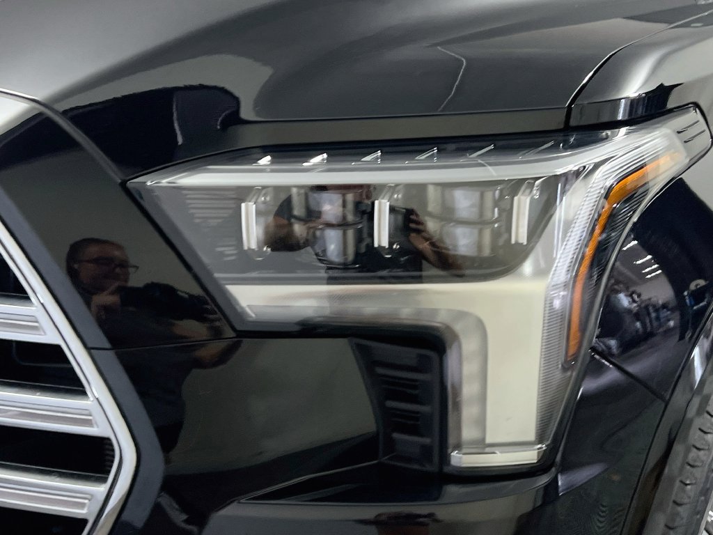 Used 2023 Toyota Sequoia Capstone RWD image 11