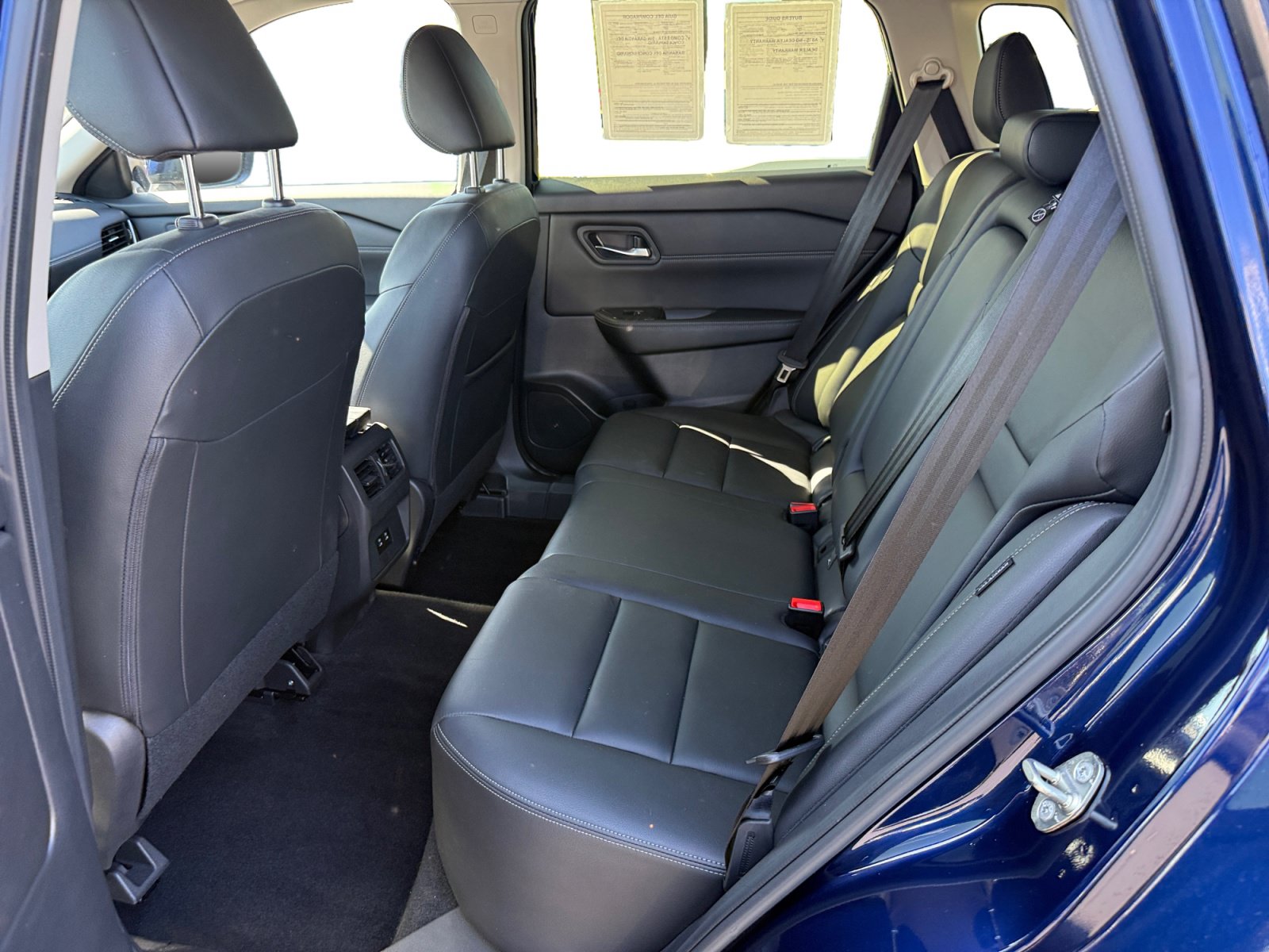 Used 2024 Nissan Rogue SL AWD/4WD image 16