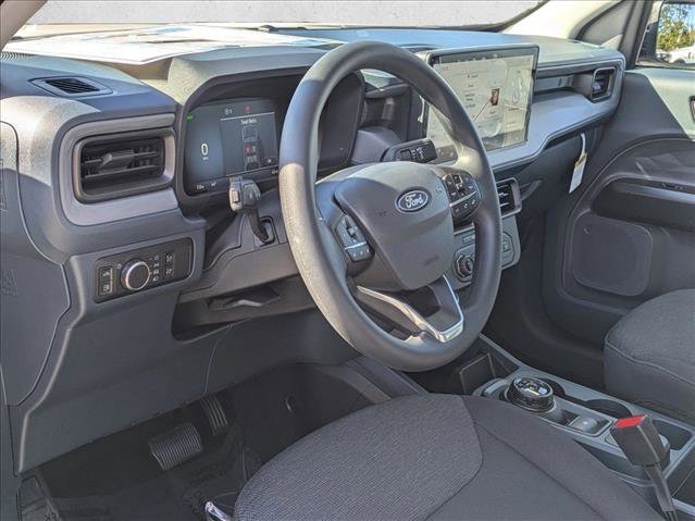New 2025 Ford Maverick XL image 3