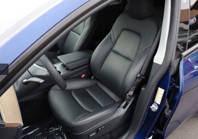 Used 2024 Tesla Model Y Performance image 4