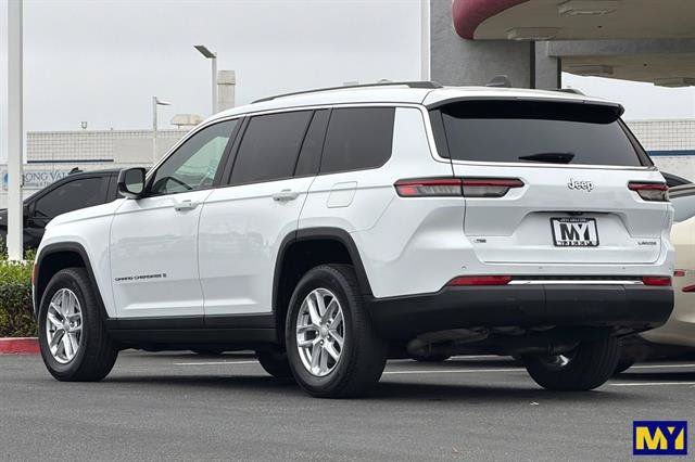 Used 2022 Jeep Grand Cherokee L Laredo w/ Luxury Tech Group I RWD image 6