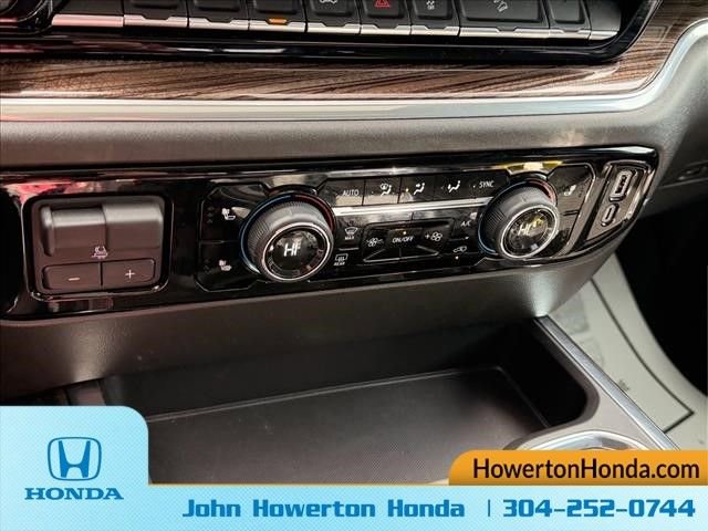 Used 2025 Chevrolet Silverado 1500 LT Trail Boss w/ Convenience Package II image 26