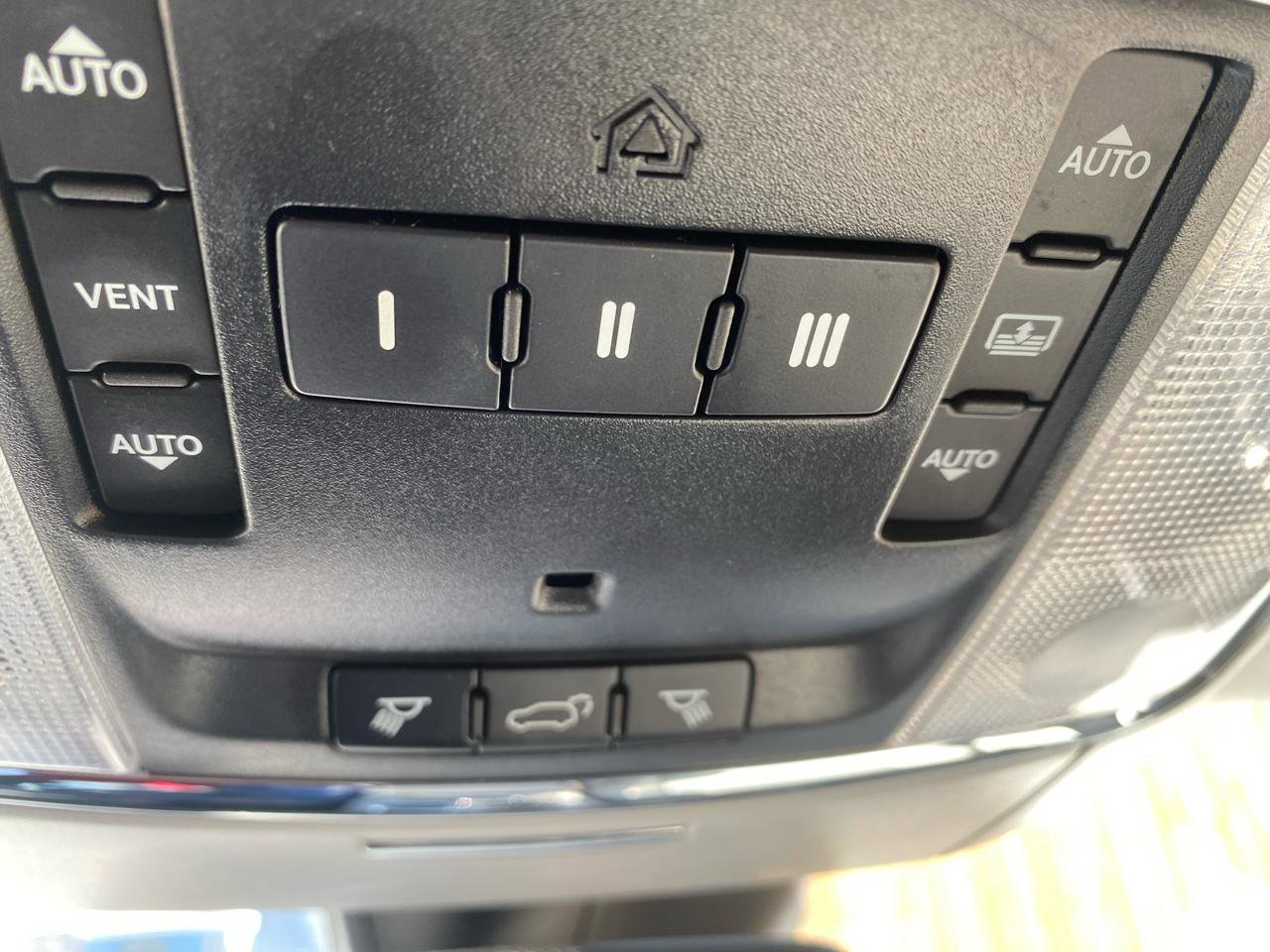 Used 2019 Jeep Grand Cherokee Summit AWD/4WD image 26