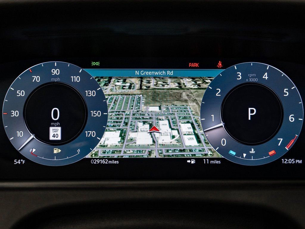 Used 2024 Land Rover Range Rover Velar Dynamic SE AWD/4WD image 32