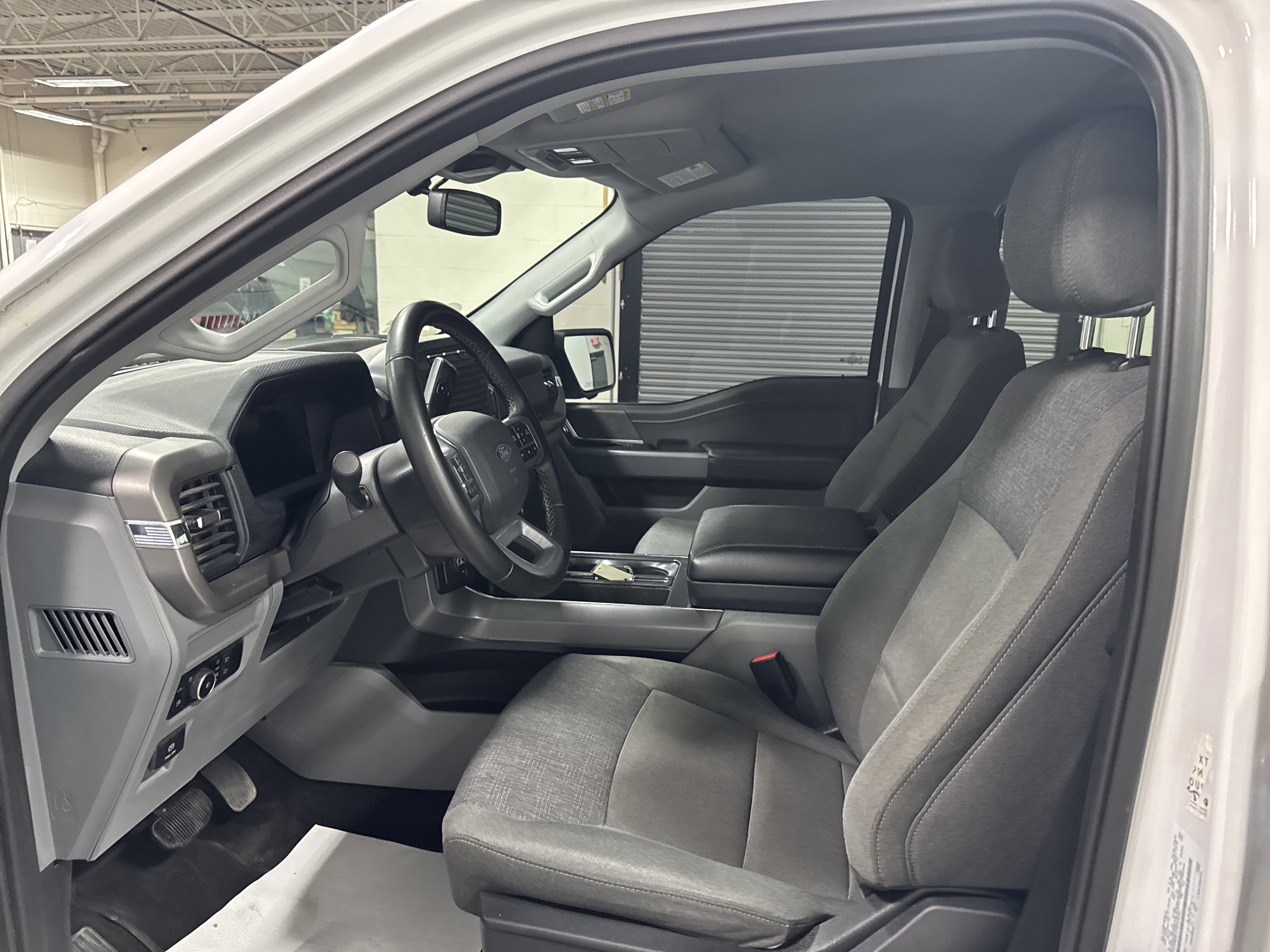 Used 2024 Ford F150 XLT w/ Mobile Office Package image 9