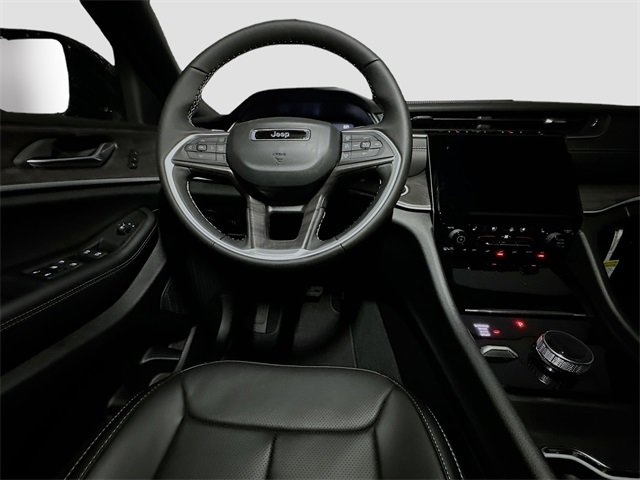 New 2025 Jeep Grand Cherokee Limited w/ Luxury Tech Group II image 27