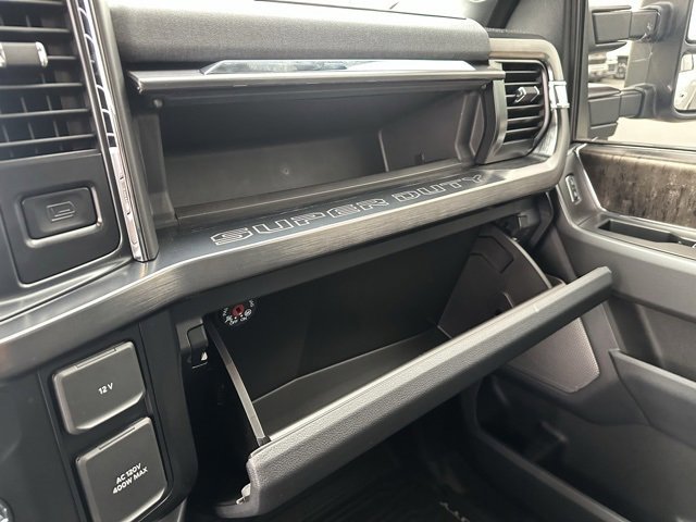 Used 2026 Ford F250 Lariat w/ FX4 Off-Road Package image 15