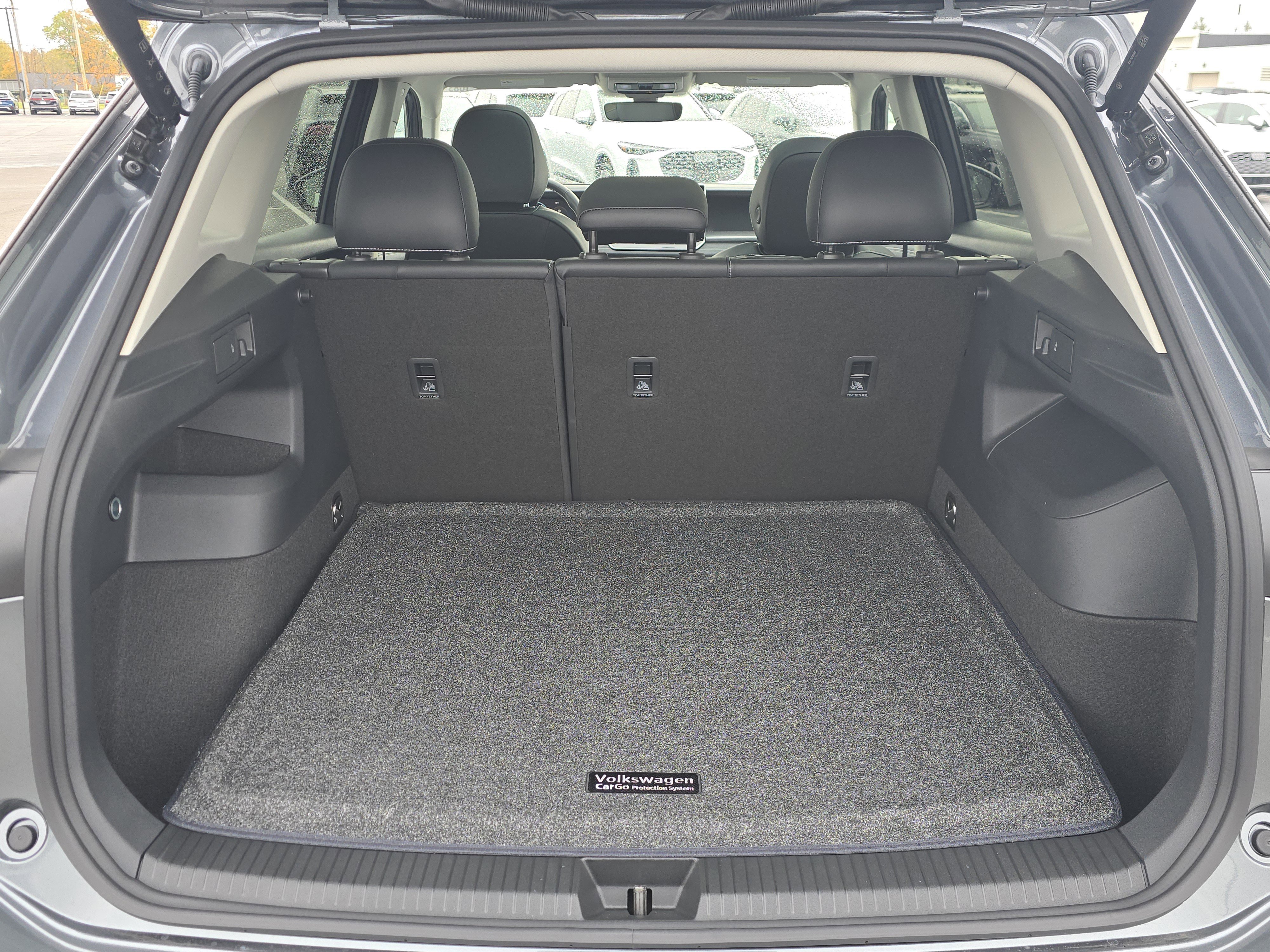 New 2026 Volkswagen Tiguan SE image 14