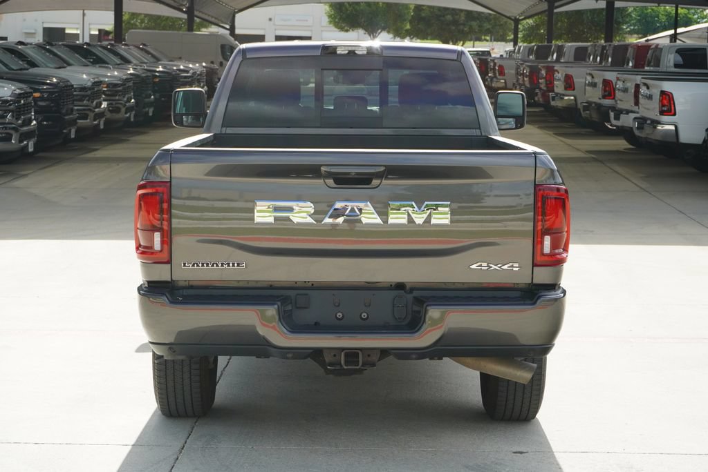 Used 2025 RAM 2500 Laramie AWD/4WD image 4