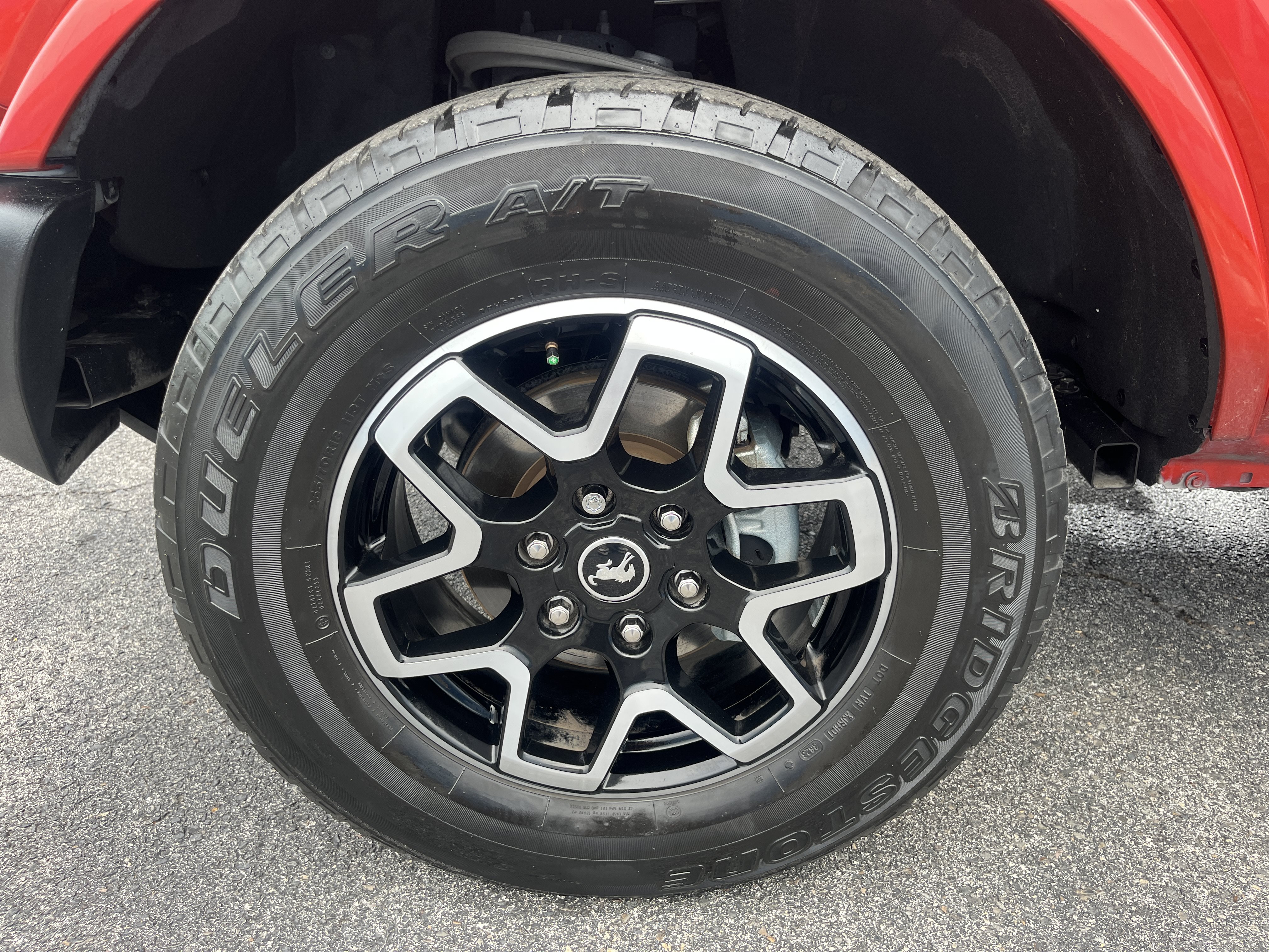 Used 2023 Ford Bronco Outer Banks AWD/4WD image 9