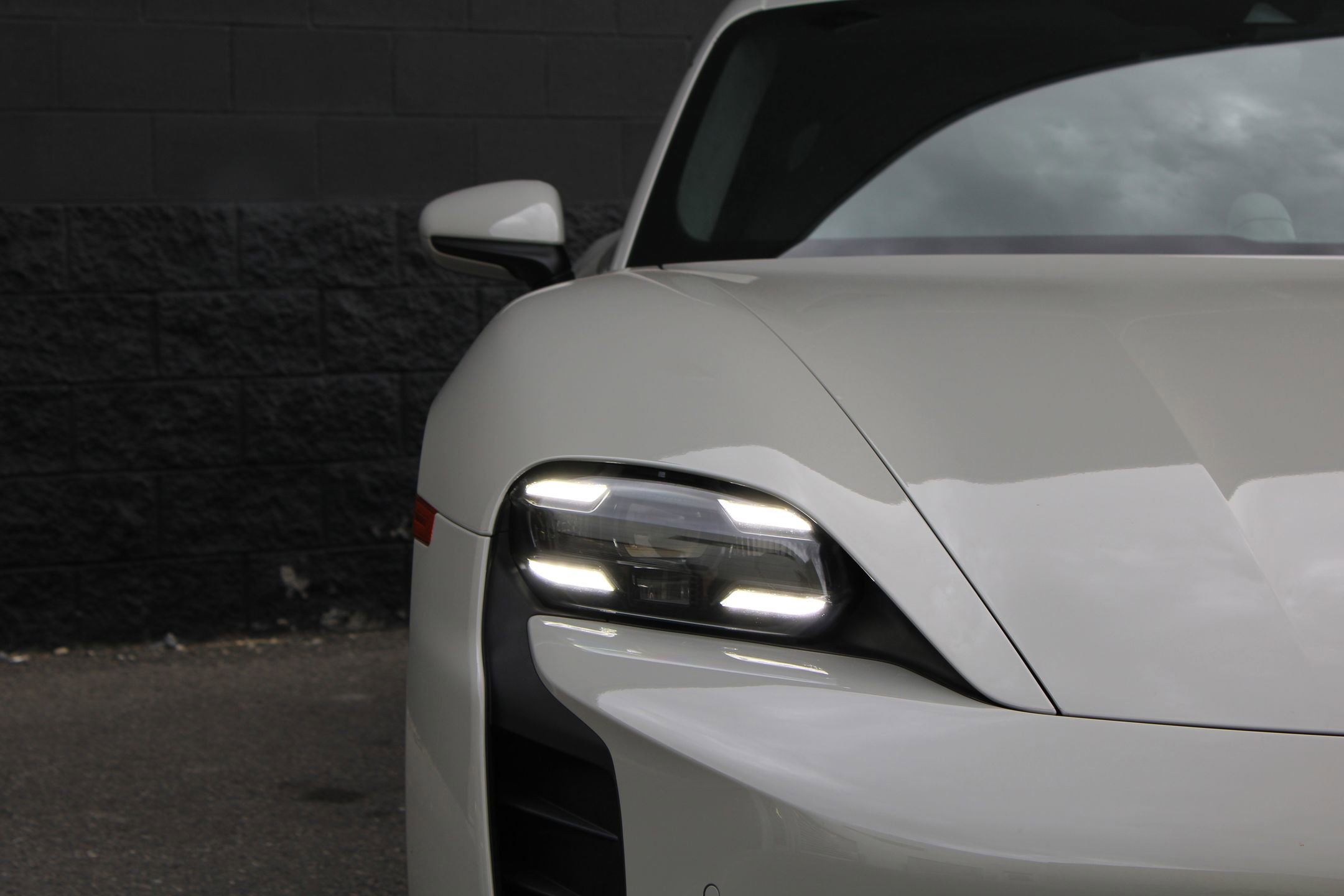 Used 2023 Porsche Taycan GTS image 12