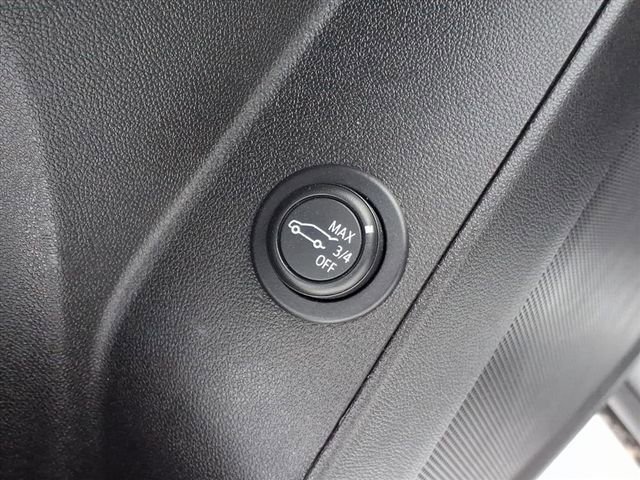 Used 2022 Chevrolet Equinox LT w/ Driver Convenience Package image 9