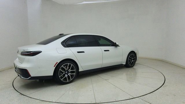 Used 2025 BMW 740i image 69