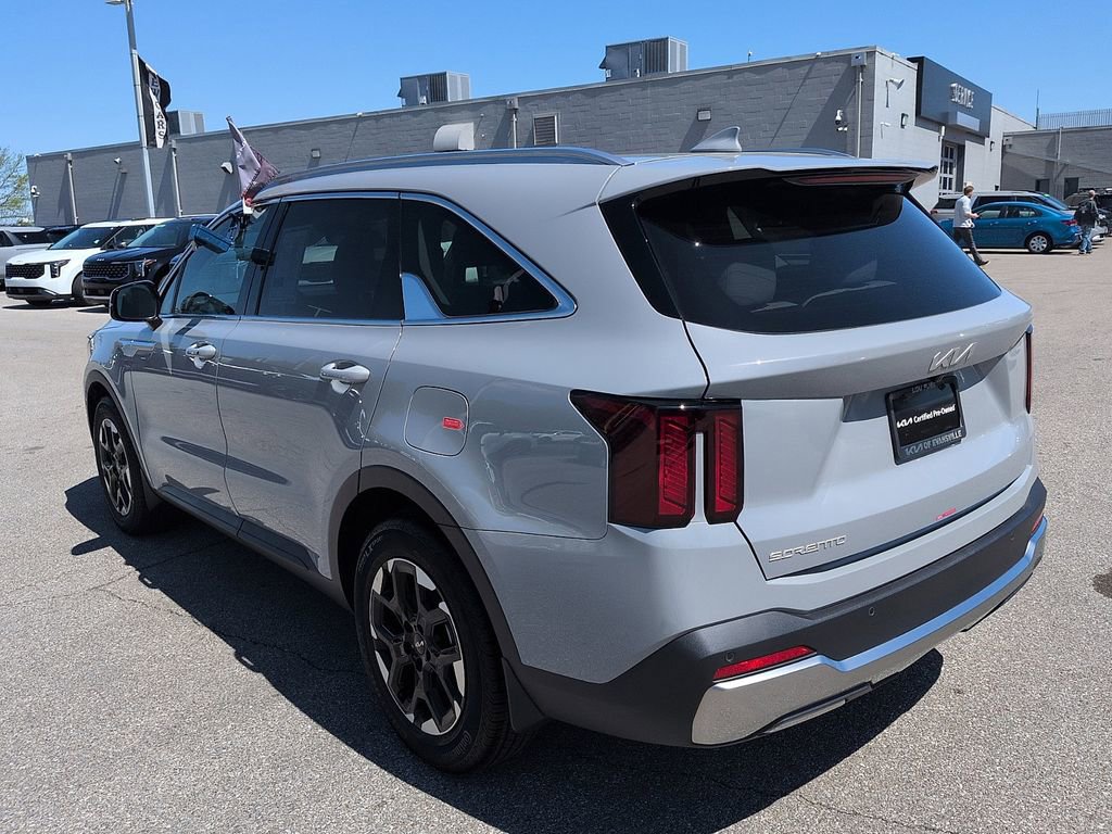 Used 2026 Kia Sorento S w/ S Panoramic Sunroof Package image 5