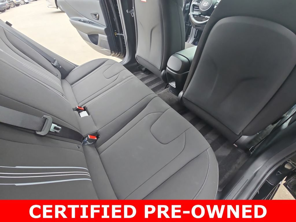 Certified 2025 Hyundai Elantra SEL FWD image 12