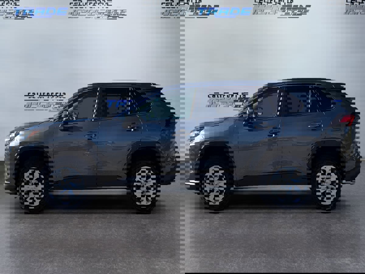 Used 2023 Toyota RAV4 LE image 8