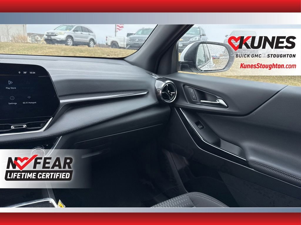 Used 2025 Chevrolet Equinox LT image 41