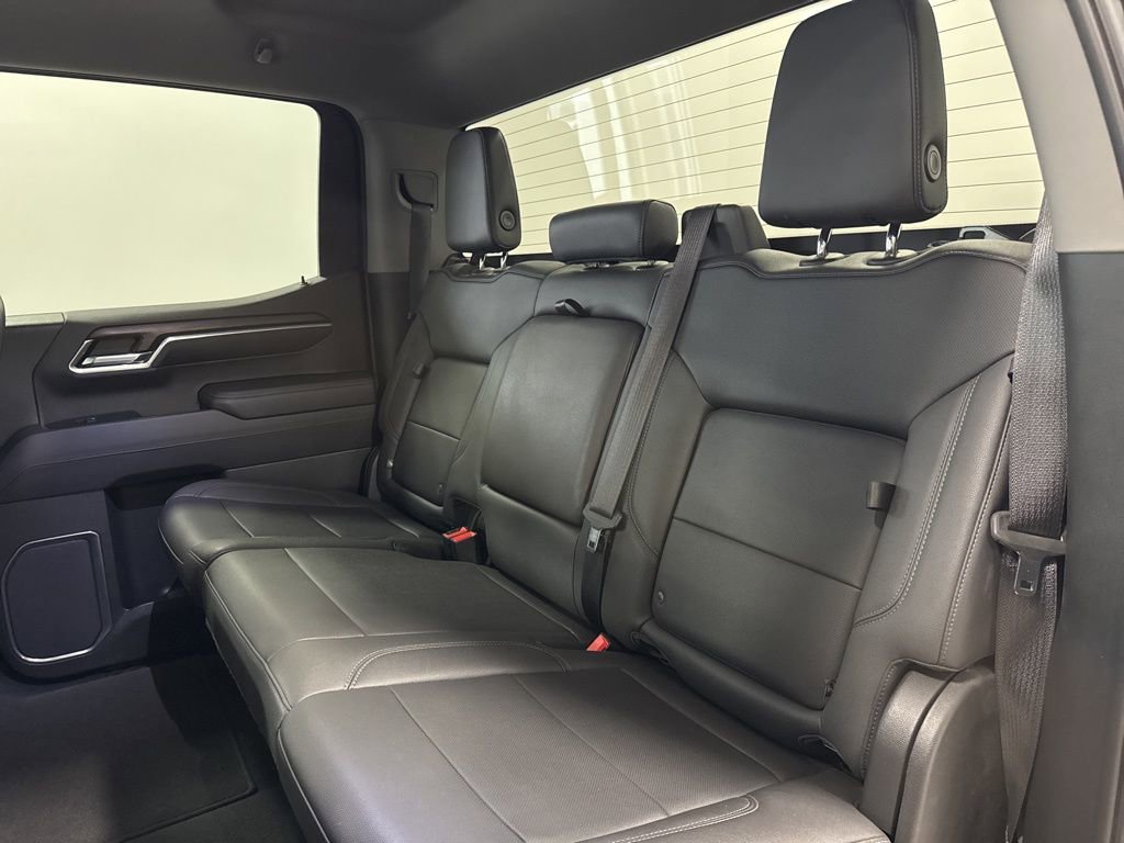 Used 2022 GMC Sierra 1500 SLT w/ SLT Premium Package AWD/4WD image 11