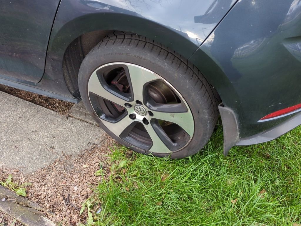 Used 2019 Volkswagen GTI SE image 6